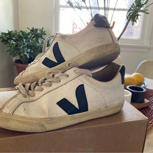 Veja Esplar Sneakers, White/Black, Size 9